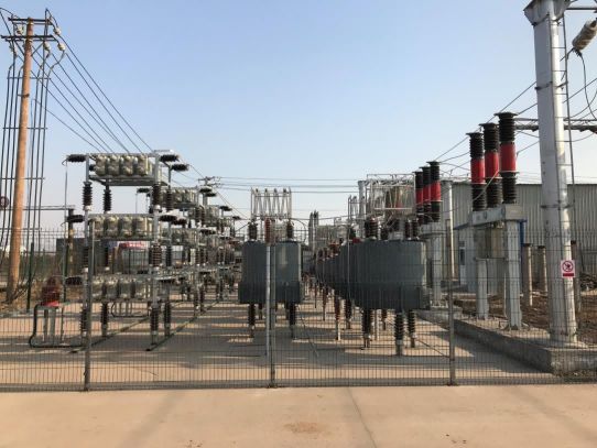 DZFC 35KV 戶(hù)外典型工程案例1：電爐/礦熱爐 戶(hù)外敞開(kāi)式結(jié)構(gòu)